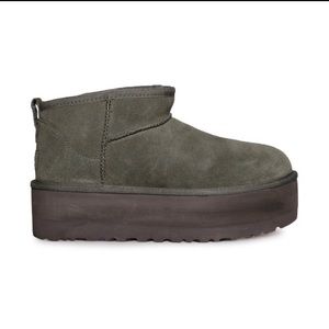 Uggs ultra mini platform